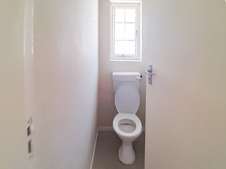 6 Bedroom Property for Sale in Port Nolloth Northern Cape